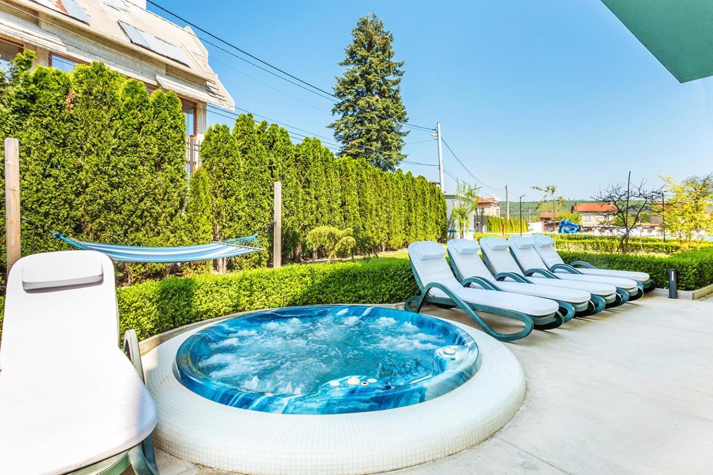 Hotel Complex Europe à Dolna Banya Extérieur photo